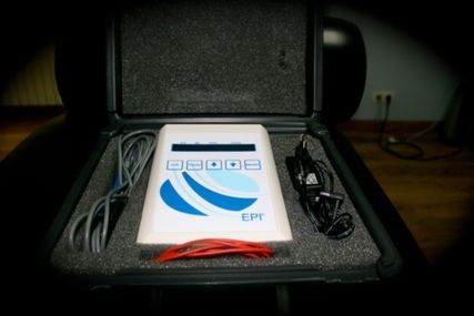 Cyriax estuche